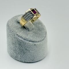 Laura Bordo Taşlı Gold Yüzük