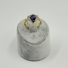 Monica Mor Üçgen Taşlı Gold Yüzük