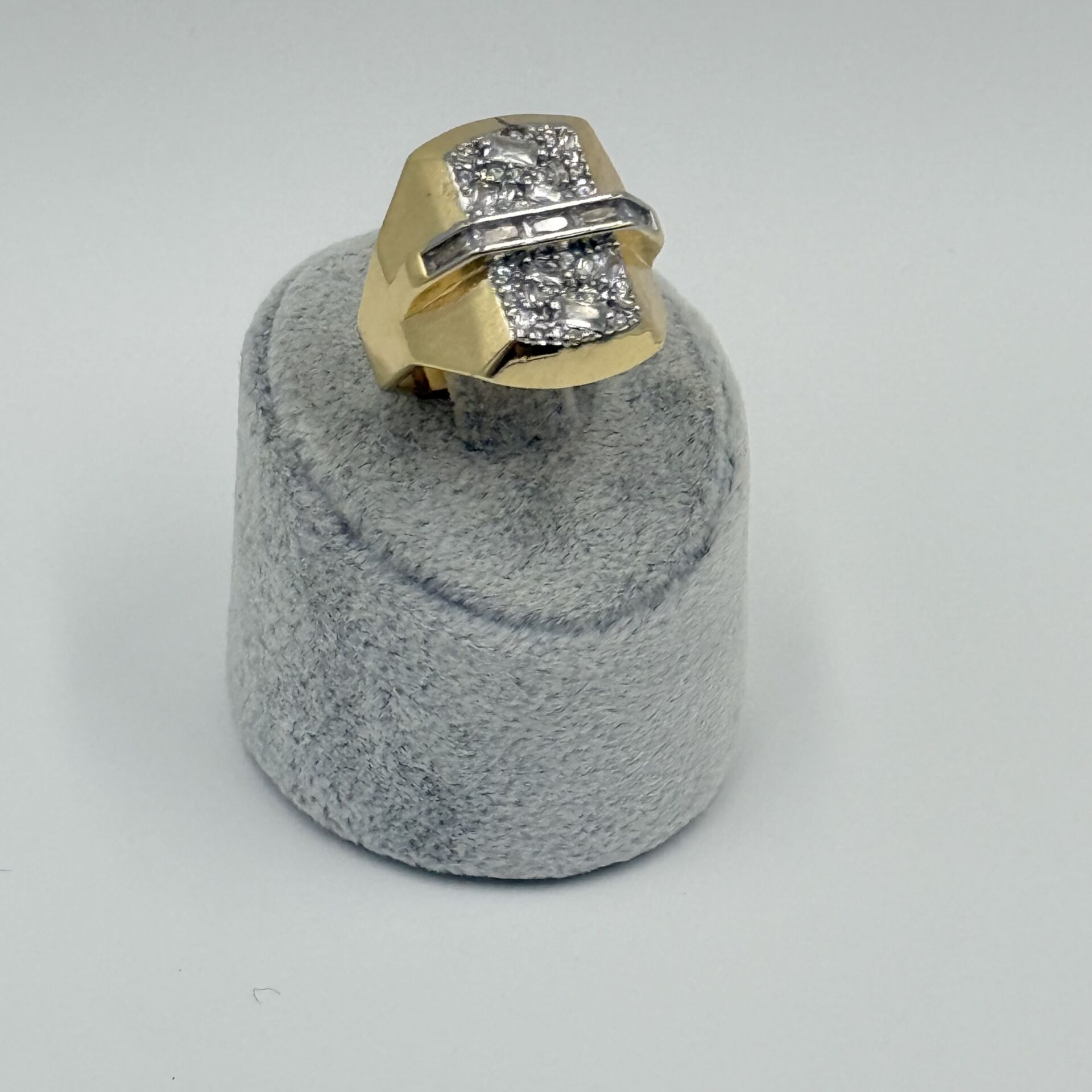 Sharon Gold Kare Taşlı Yüzük