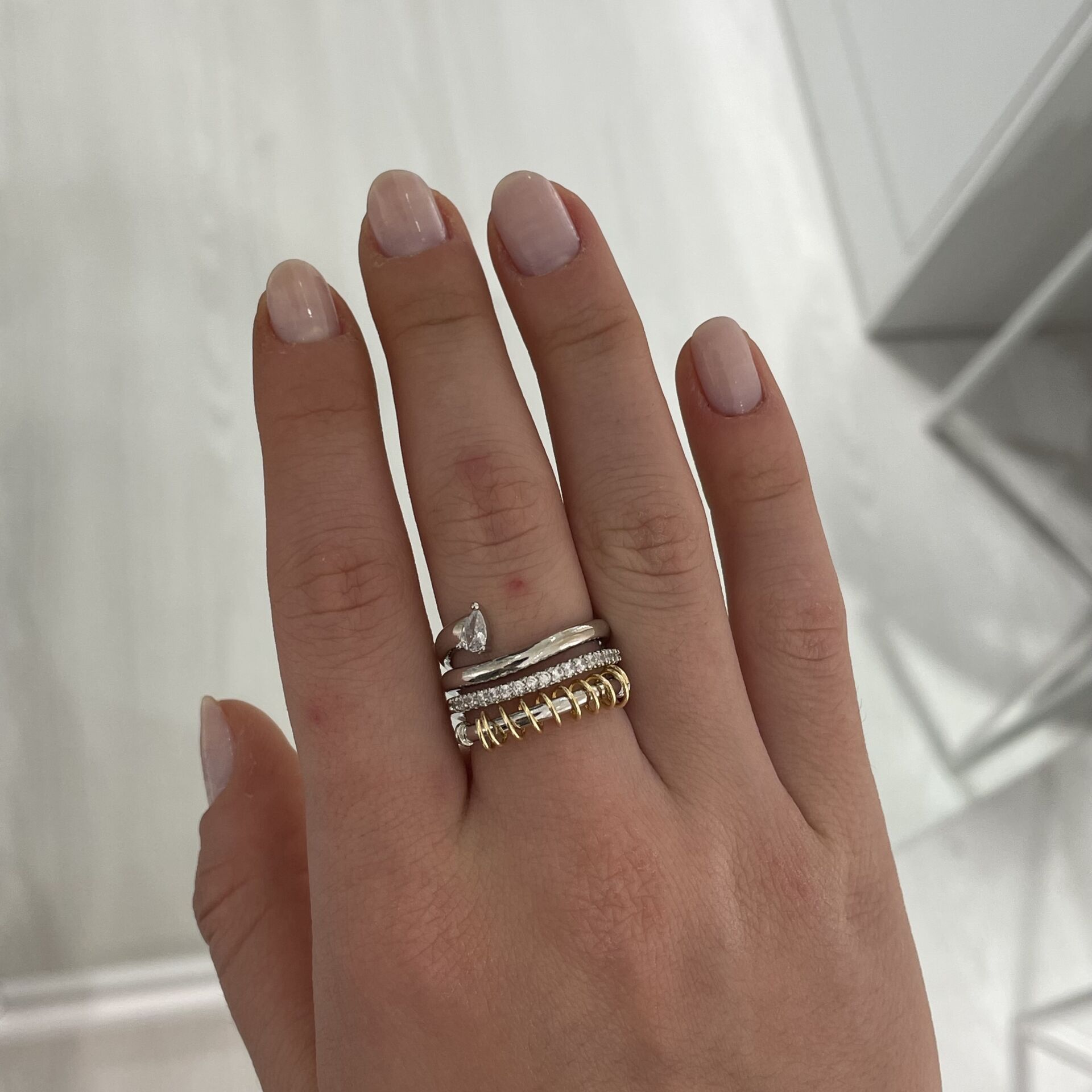 Mary taşlı yüzük