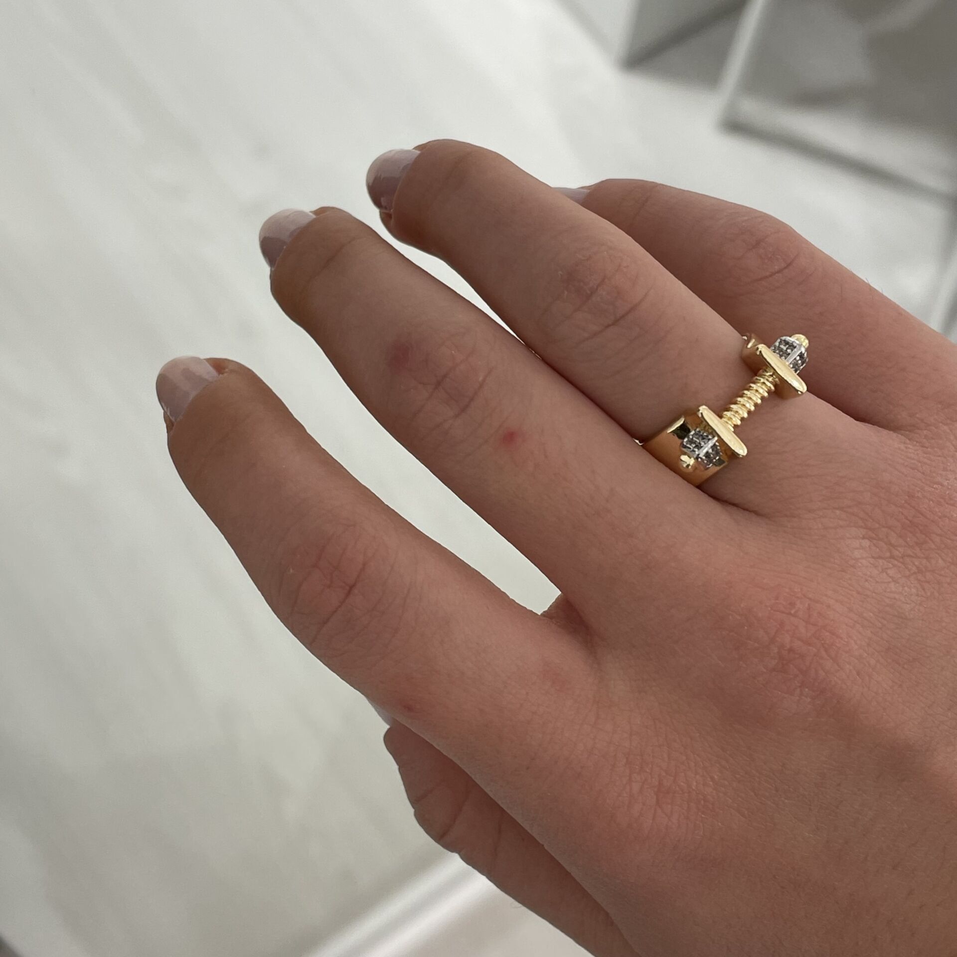 Emma taşlı yüzük