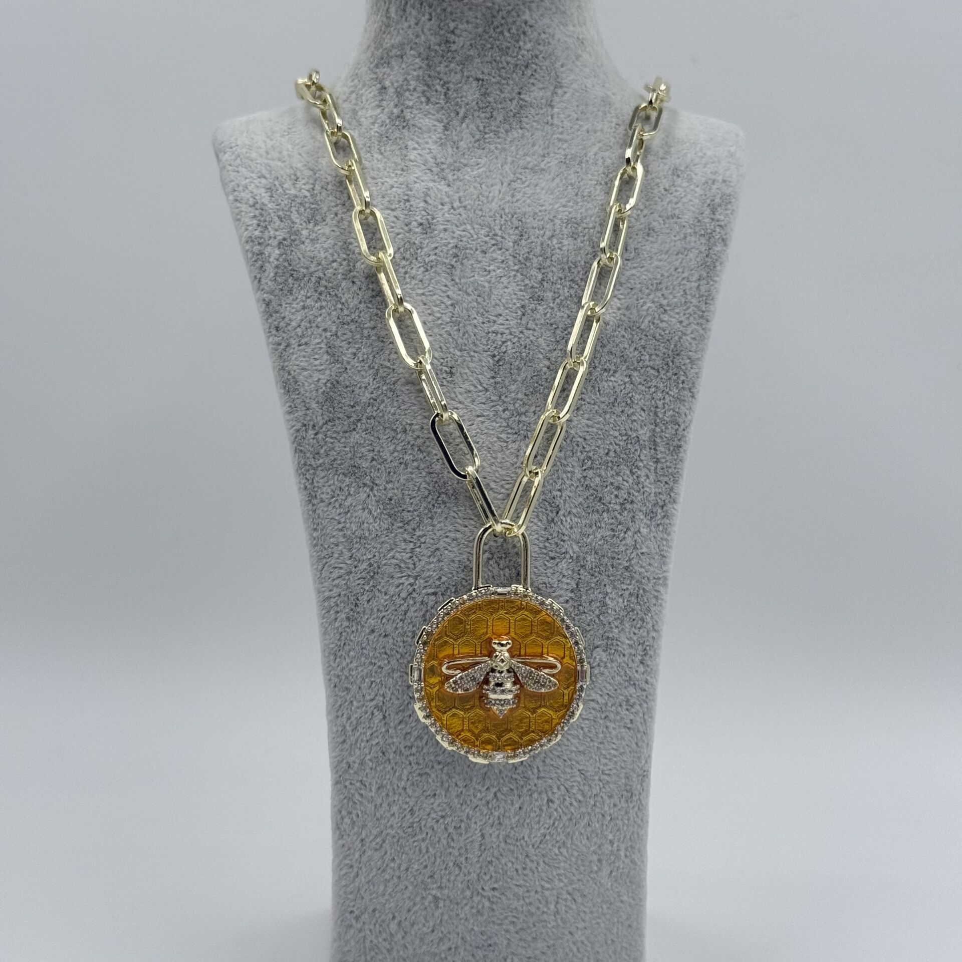 Arı Motifli Gold Kolye