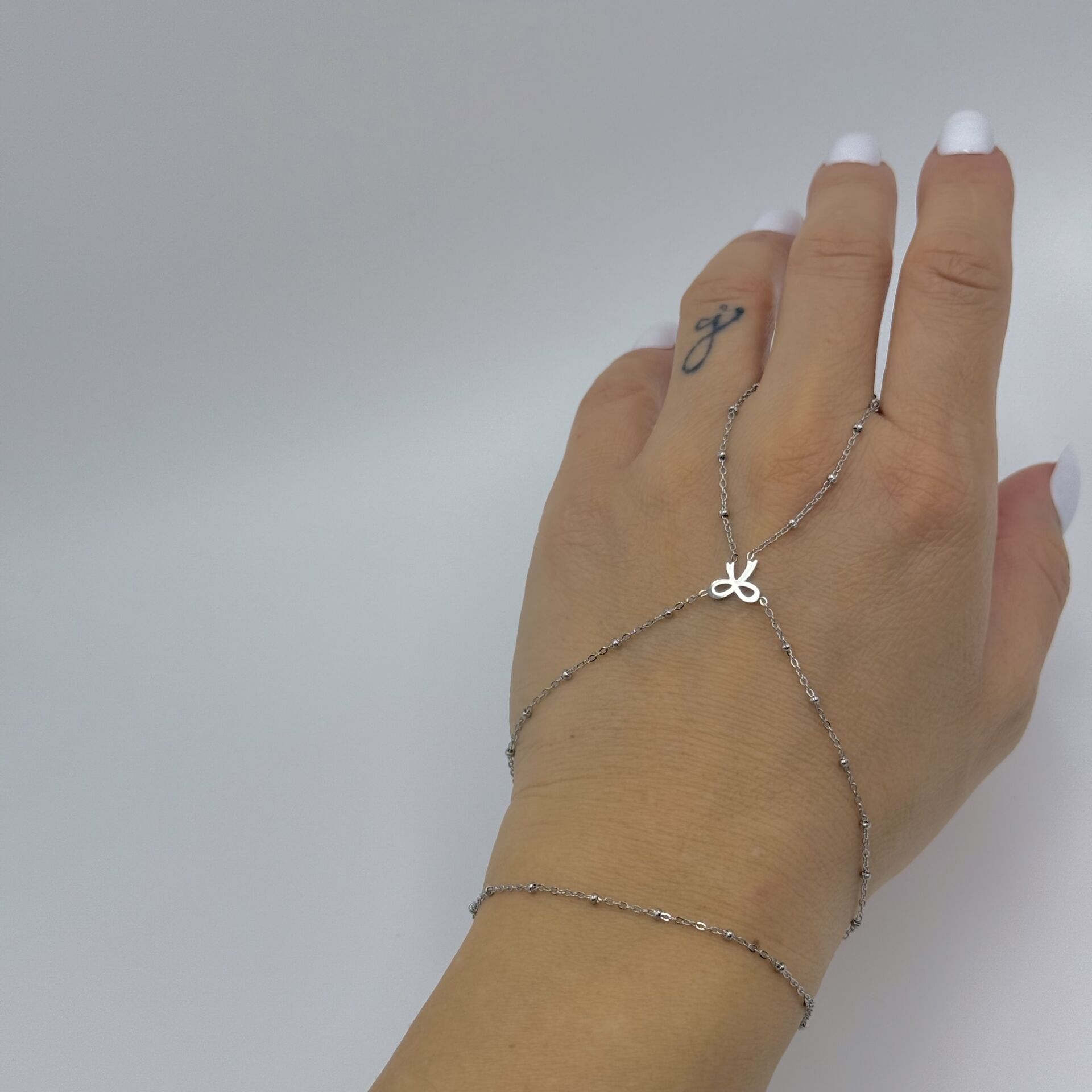 Fiona Gümüş Rengi Fiyonklu Şahmeran