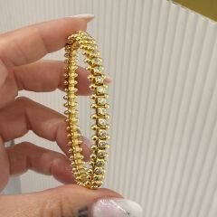 Cartie Clus Taşlı Gold Kelepçe Bileklik