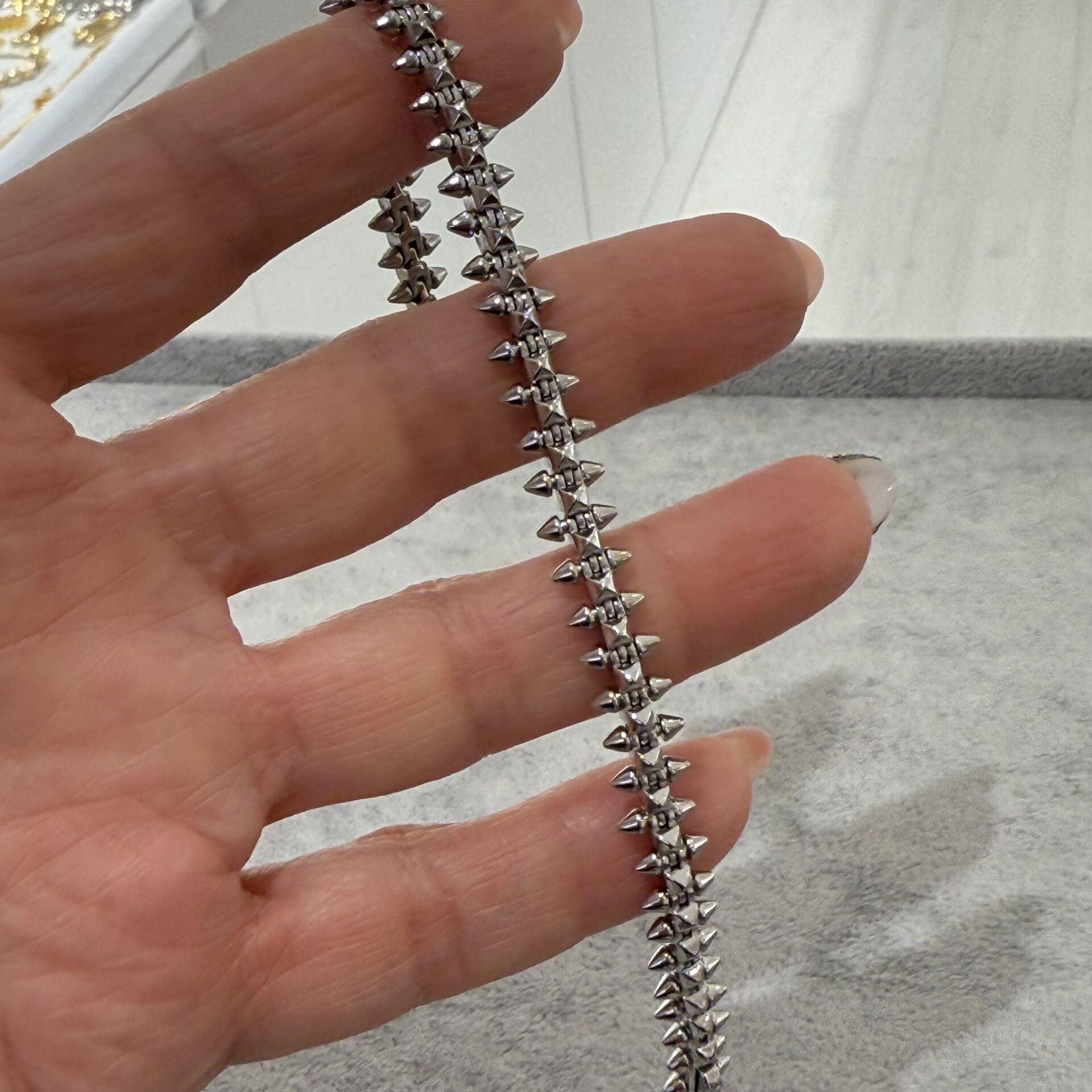 Cartie Clus Taşsız Gümüş Rengi Bilezik