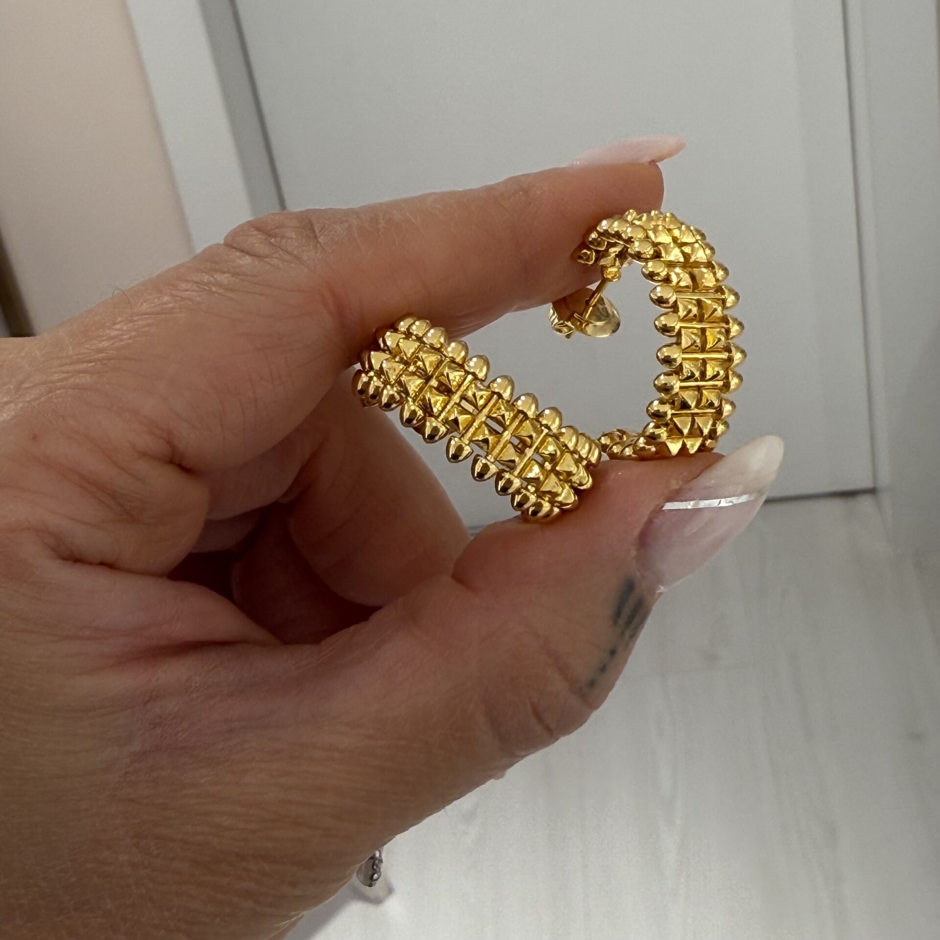 Cartie Clus Çift Sıralı Gold Küpe