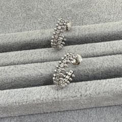 Cartie Clus Tek  Sıra Taşlı Gümüş Rengi Küpe