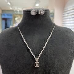 Floria Taşlı Kolye