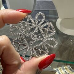 Chanel Taşlı Broş