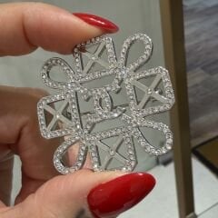 Chanel Taşlı Broş