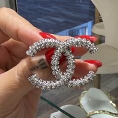 Chanel Broş
