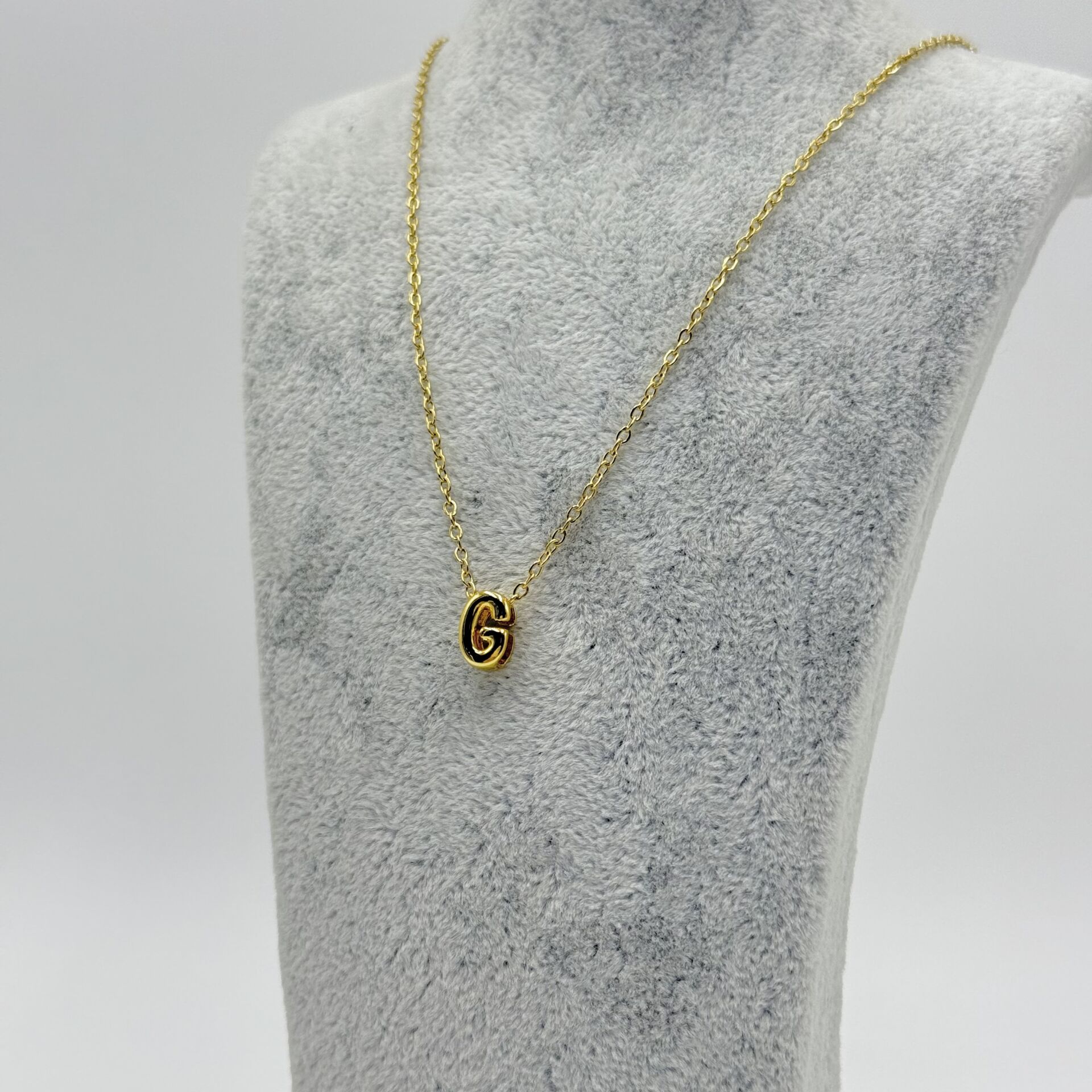 G Harfli Küçük Boy Kolye