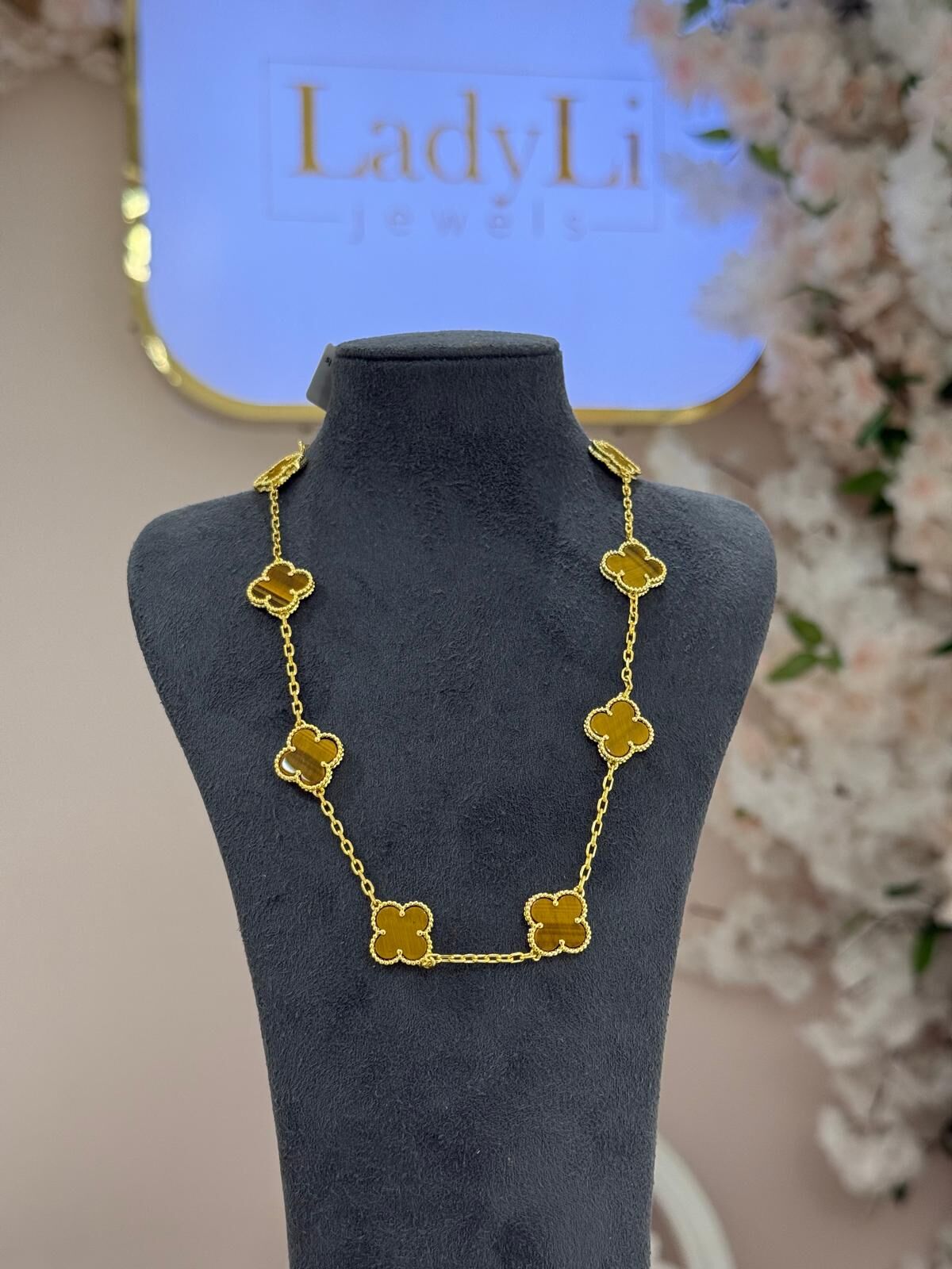 Çoklu Yonca Kolye Golda Kaplan Gözü