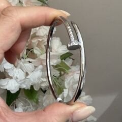 Cartie Gümüş Rengi Kelepçe Bileklik