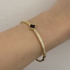 Siyah yonca kelepçe bileklik