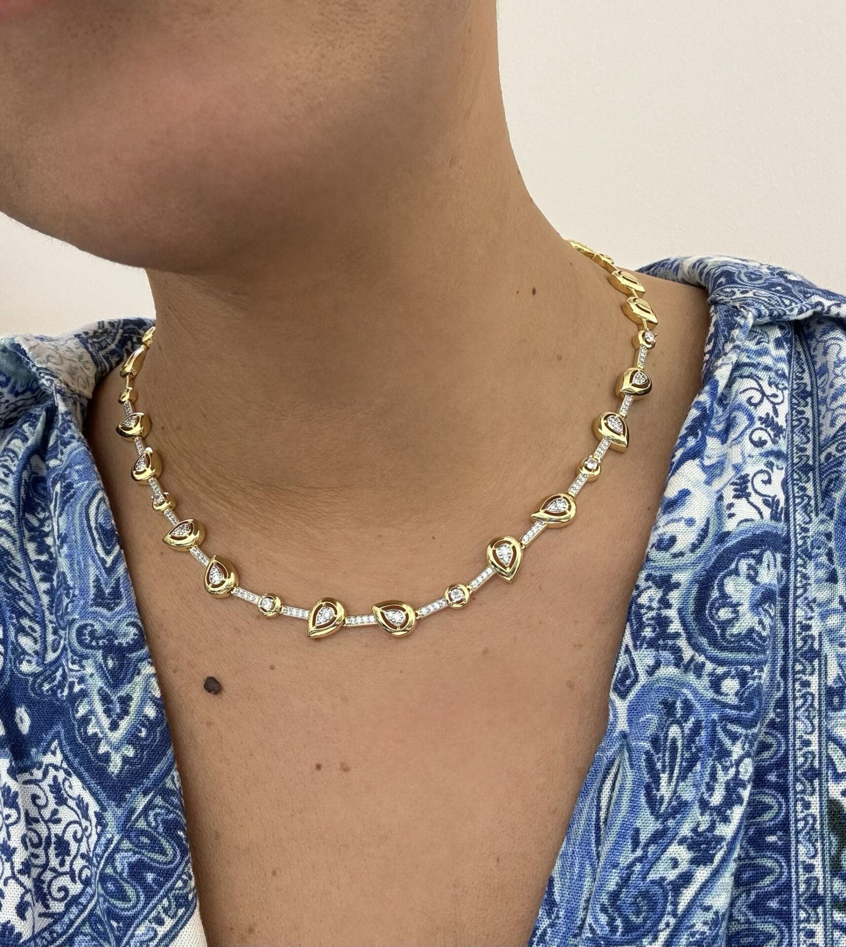 Çoklu Damla Taş Kolye