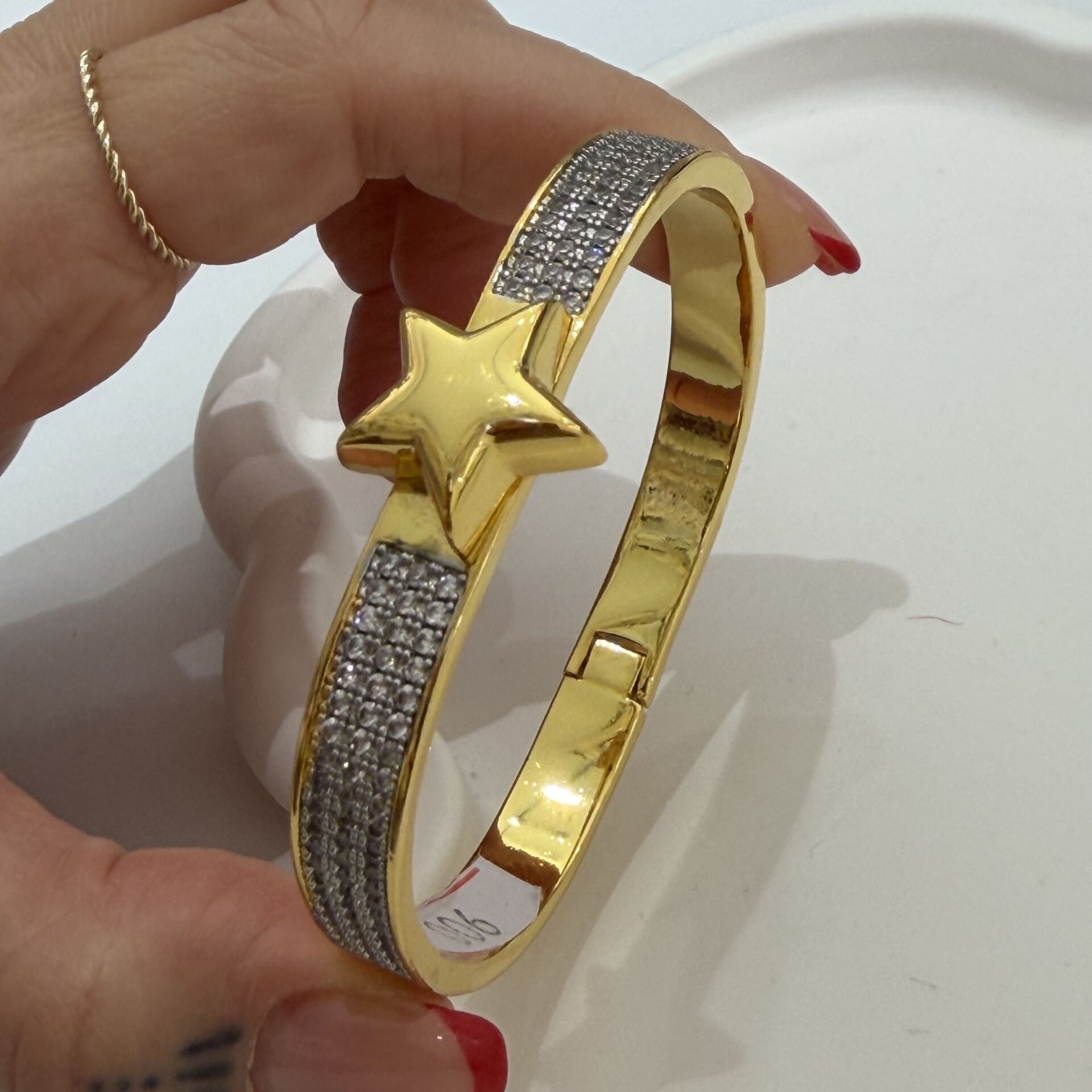 Tek Yıldızlı Taşlı Bileklik