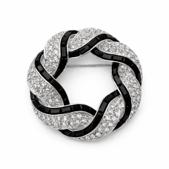 Yuvarlak siyahlı ve taşlı Broş