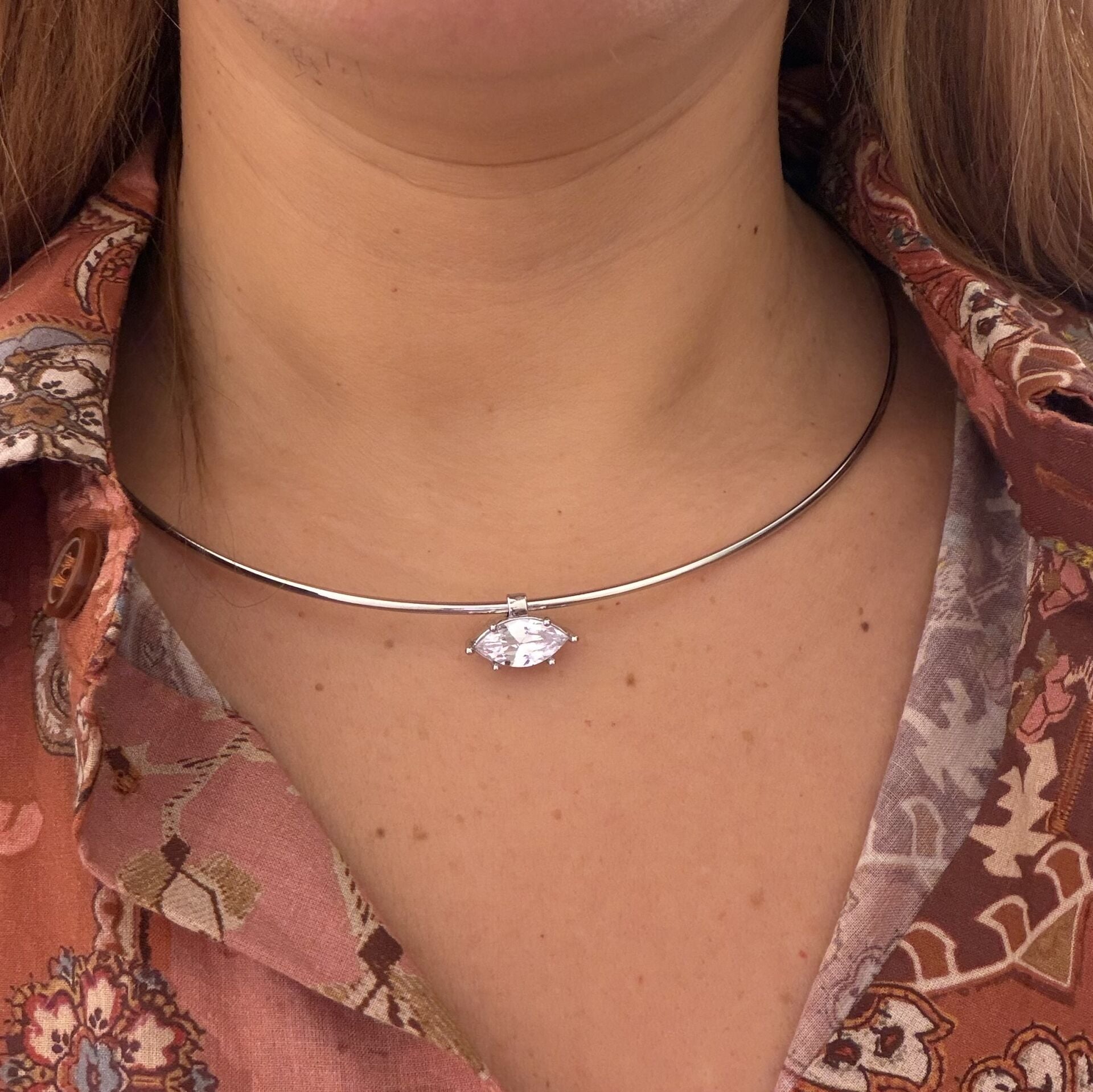 Markiz Kesim Gümüş Rengi Choker Kolye