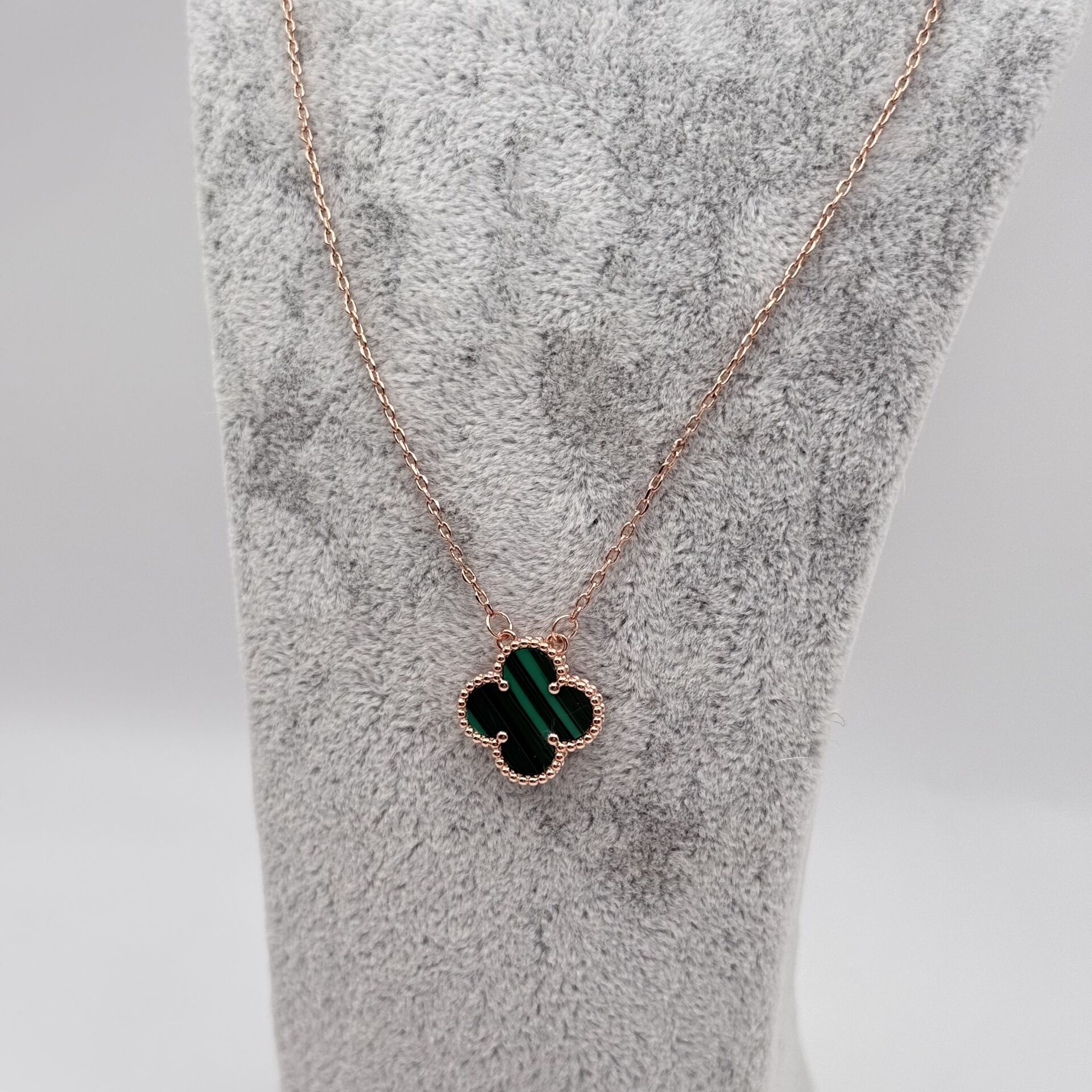 Yonca Kolye Yeşil Rose&Yeşil