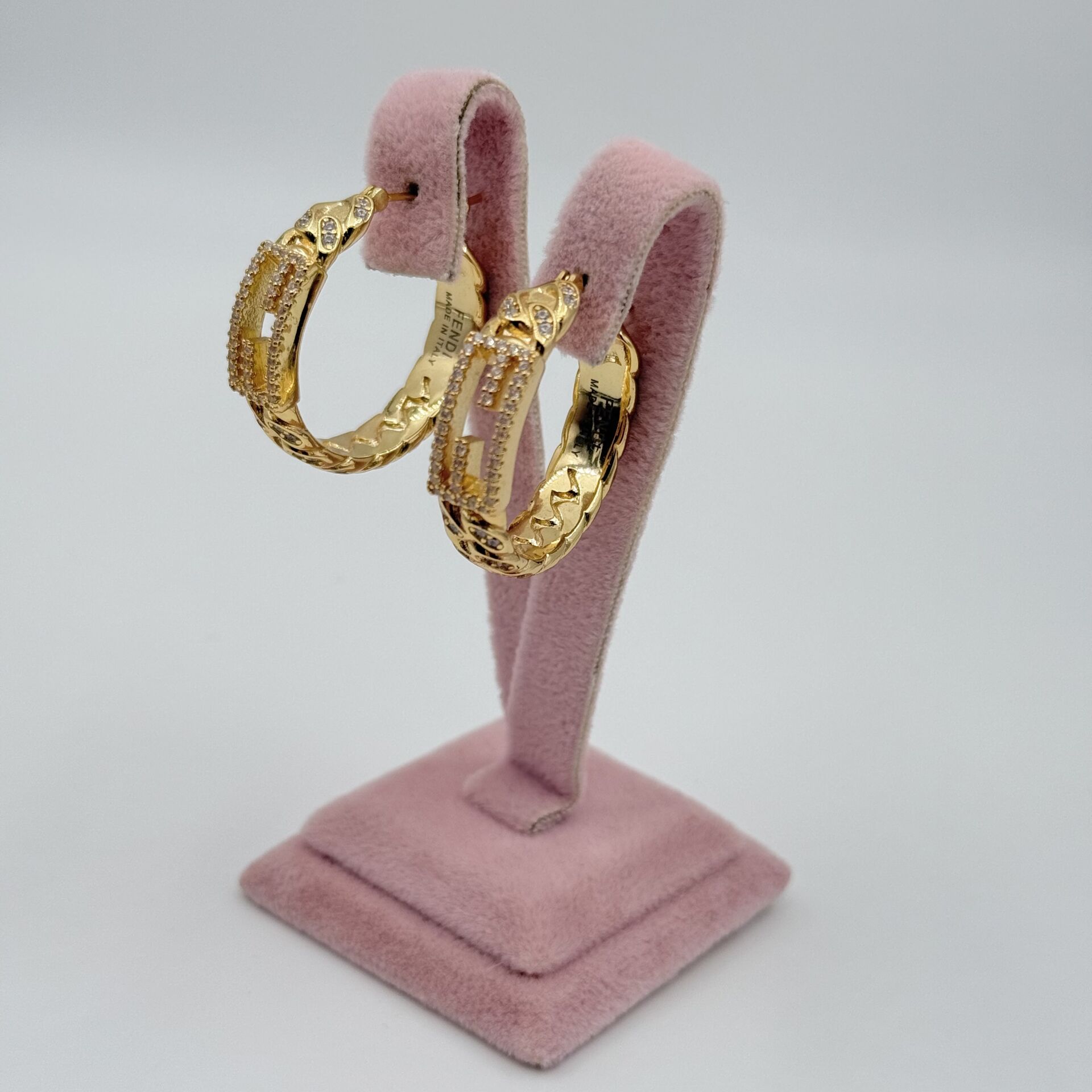 Fe Taşlı Halka Küpe