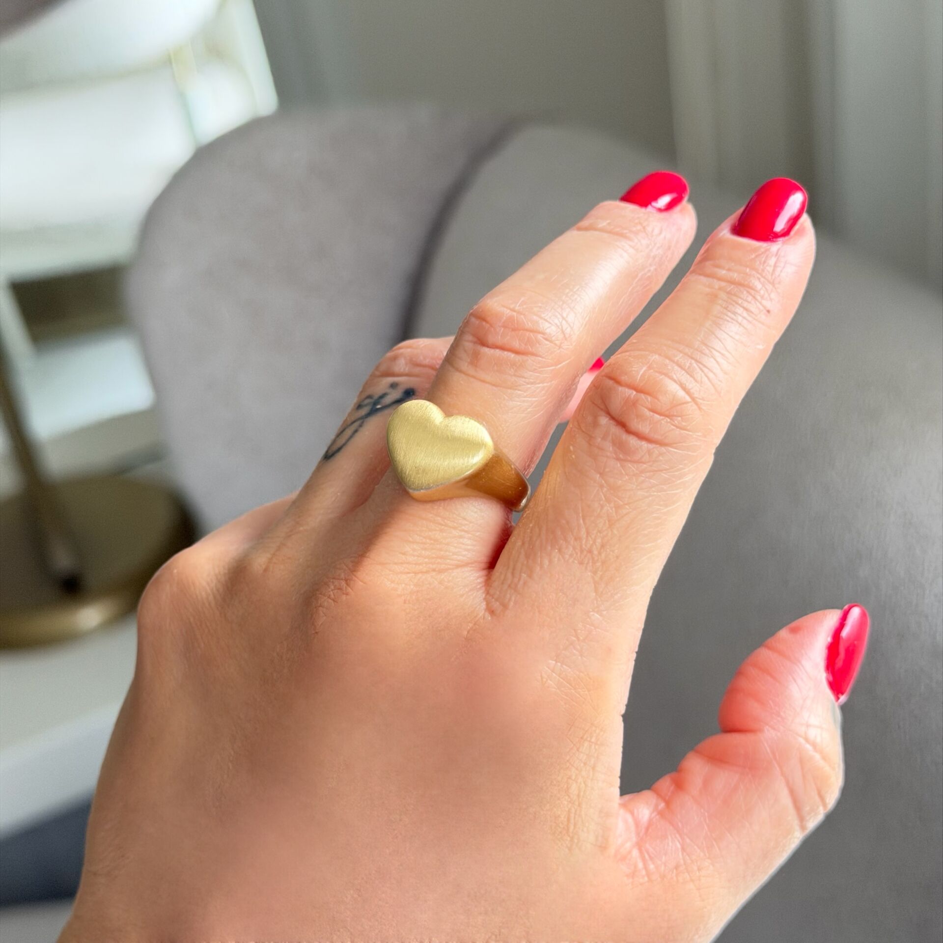 Alina Serisi Gold Kalpli Mat Yüzük