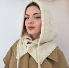 Krem Rengi Düğmeli Balaklava