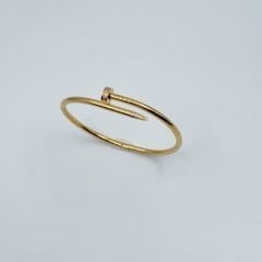 Carti Gold Çivi Taşlı Bileklik