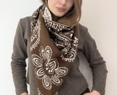 Kahverengi Beyaz Çift Taraflı Bohem Üçgen Şal