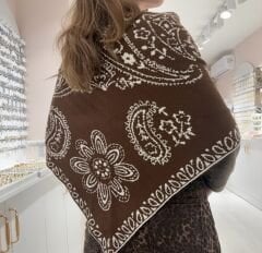 Kahverengi Beyaz Çift Taraflı Bohem Üçgen Şal