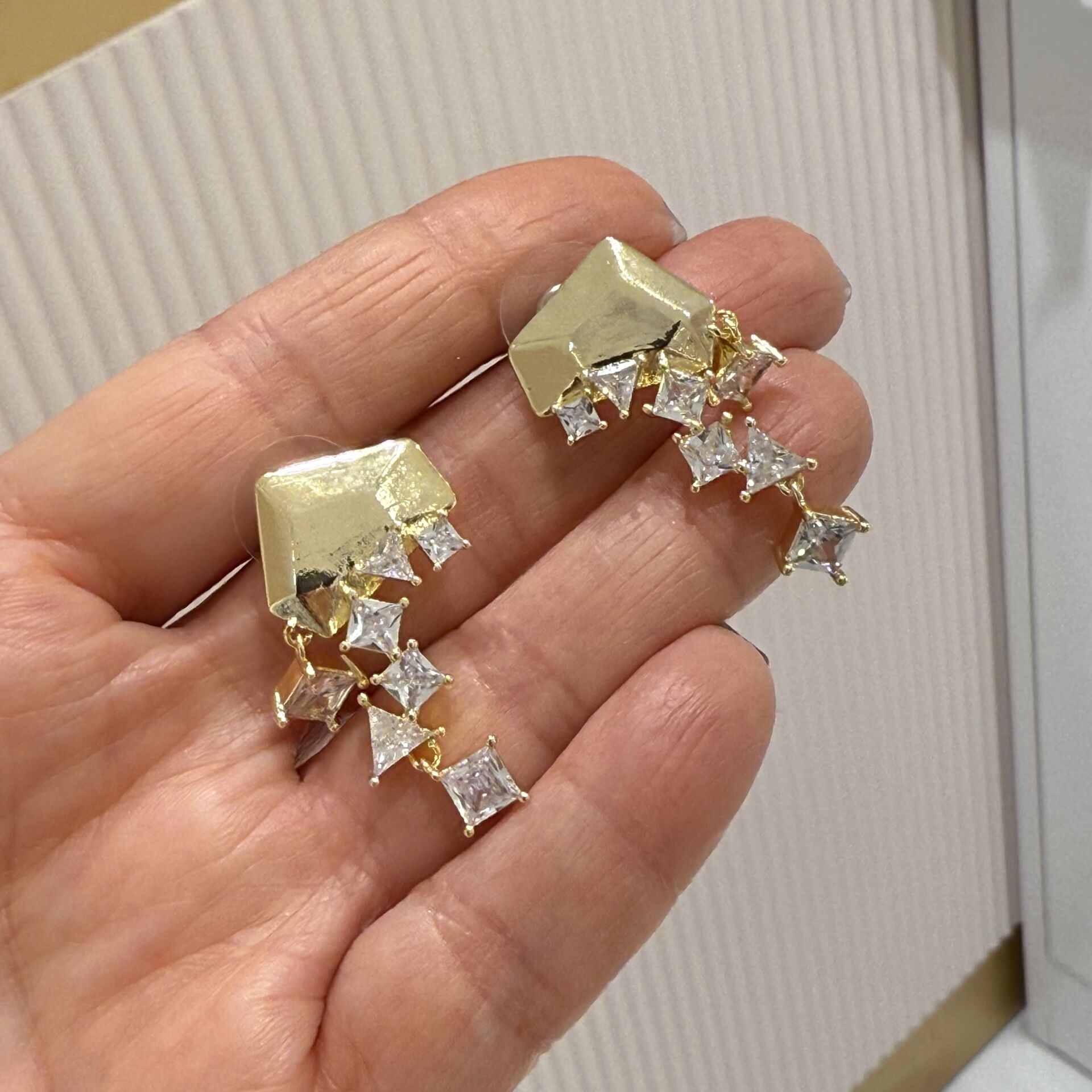 Lilian Gold Küpe