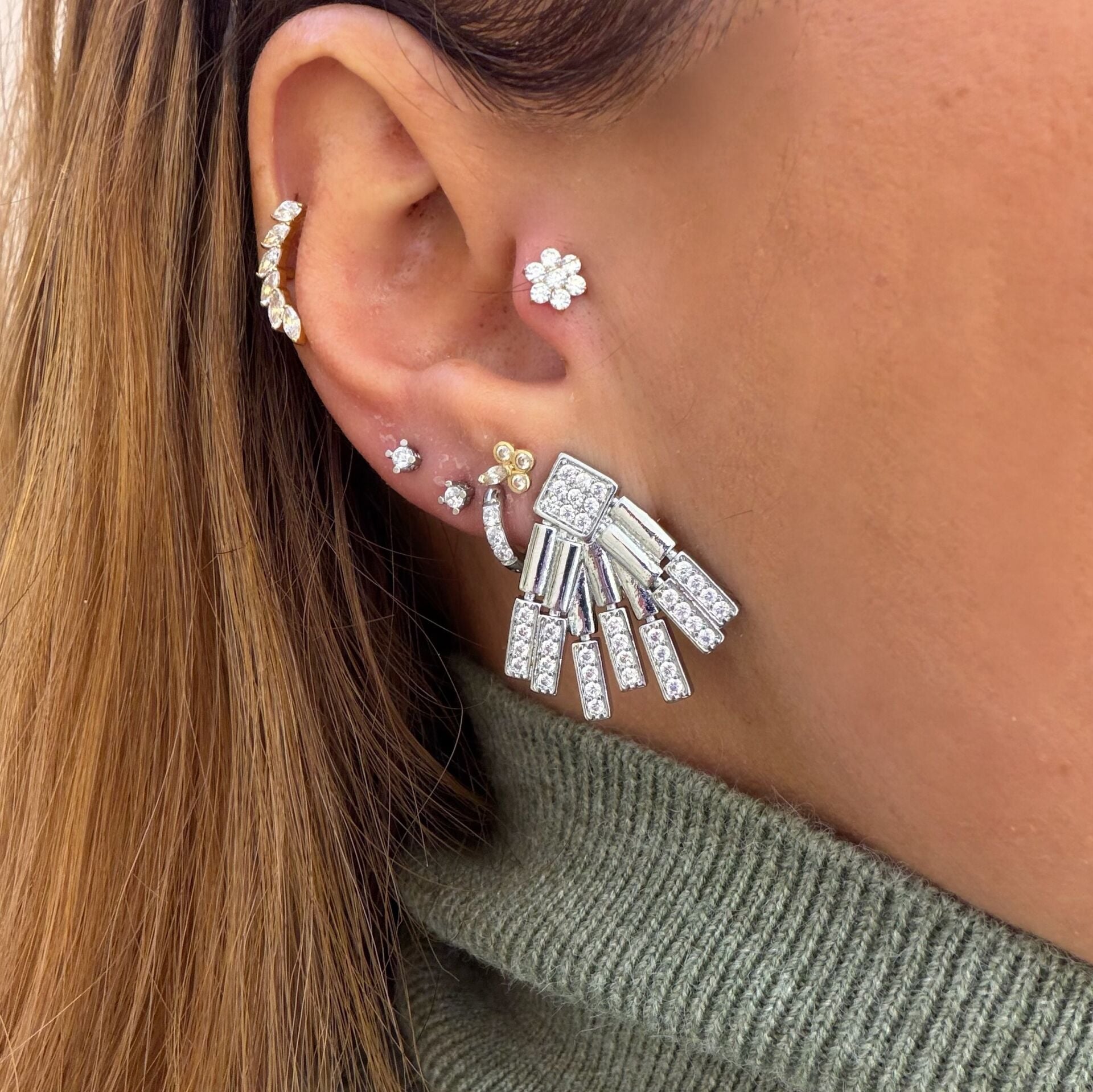 Theodora Gümüş Renk Küpe