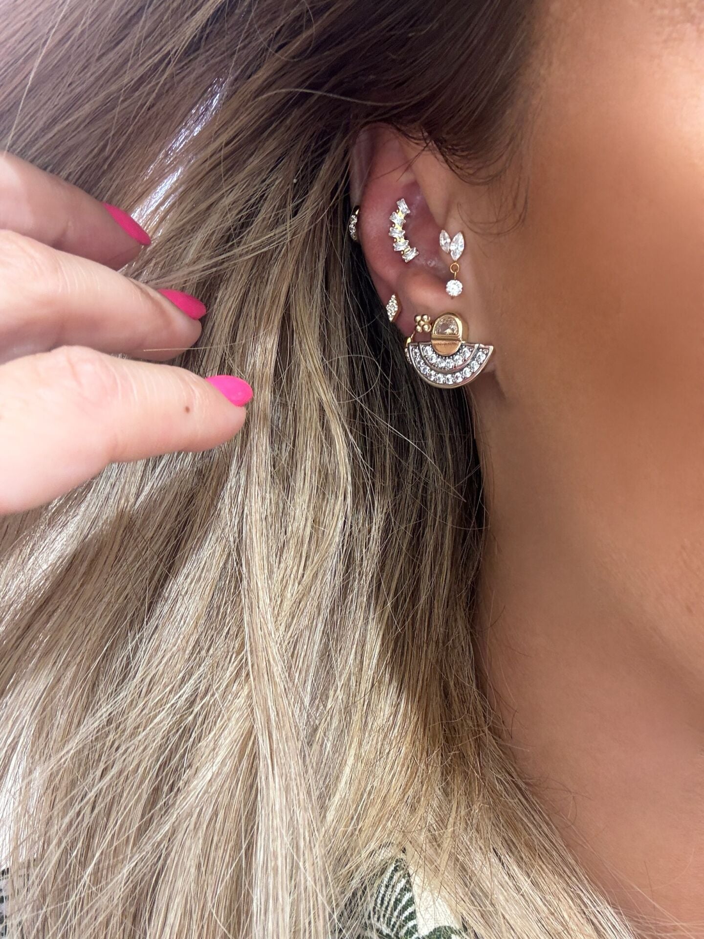 Lianas Serisi Yelpaze Model Küpe