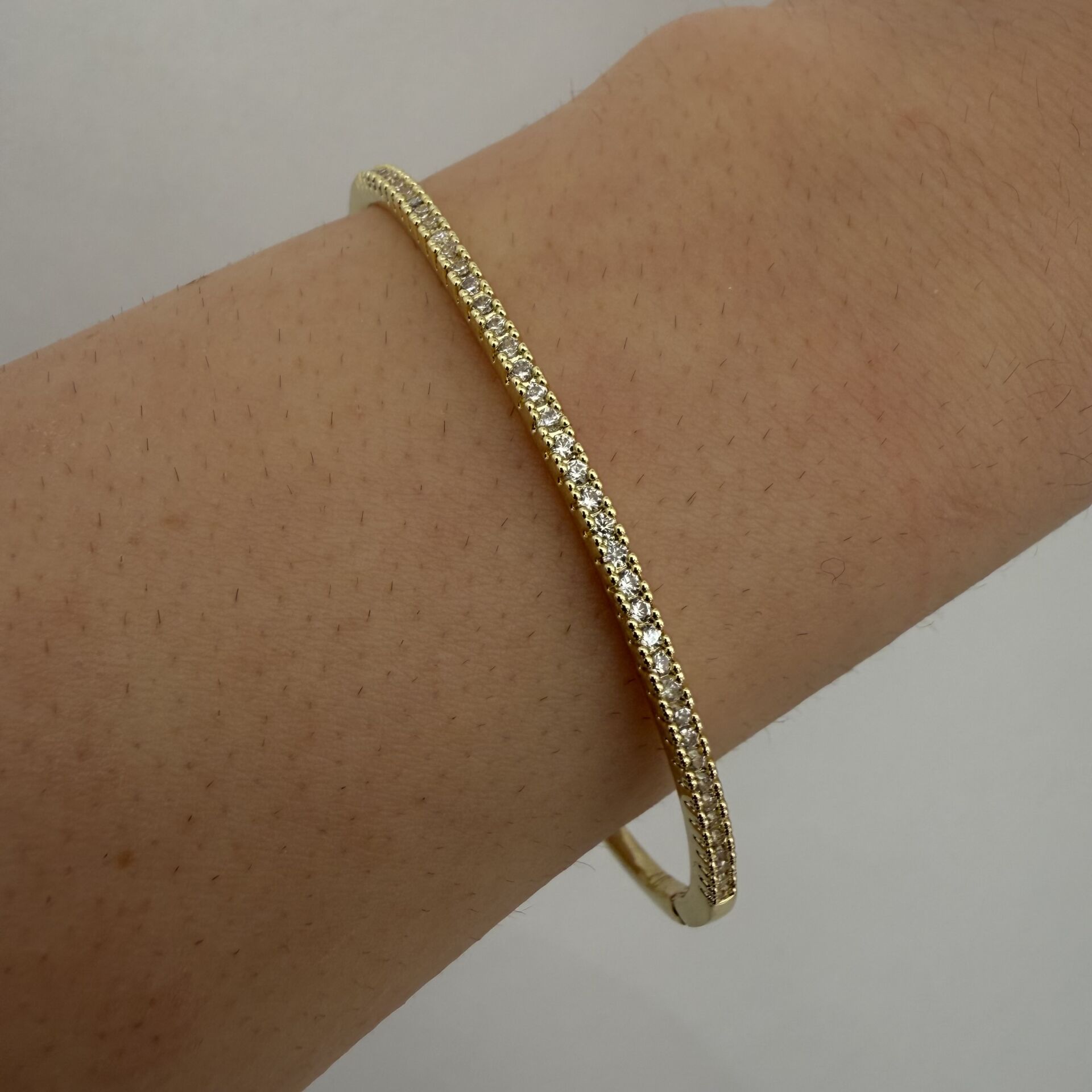 Stacey Gold Renk Taşlı Kelepçe