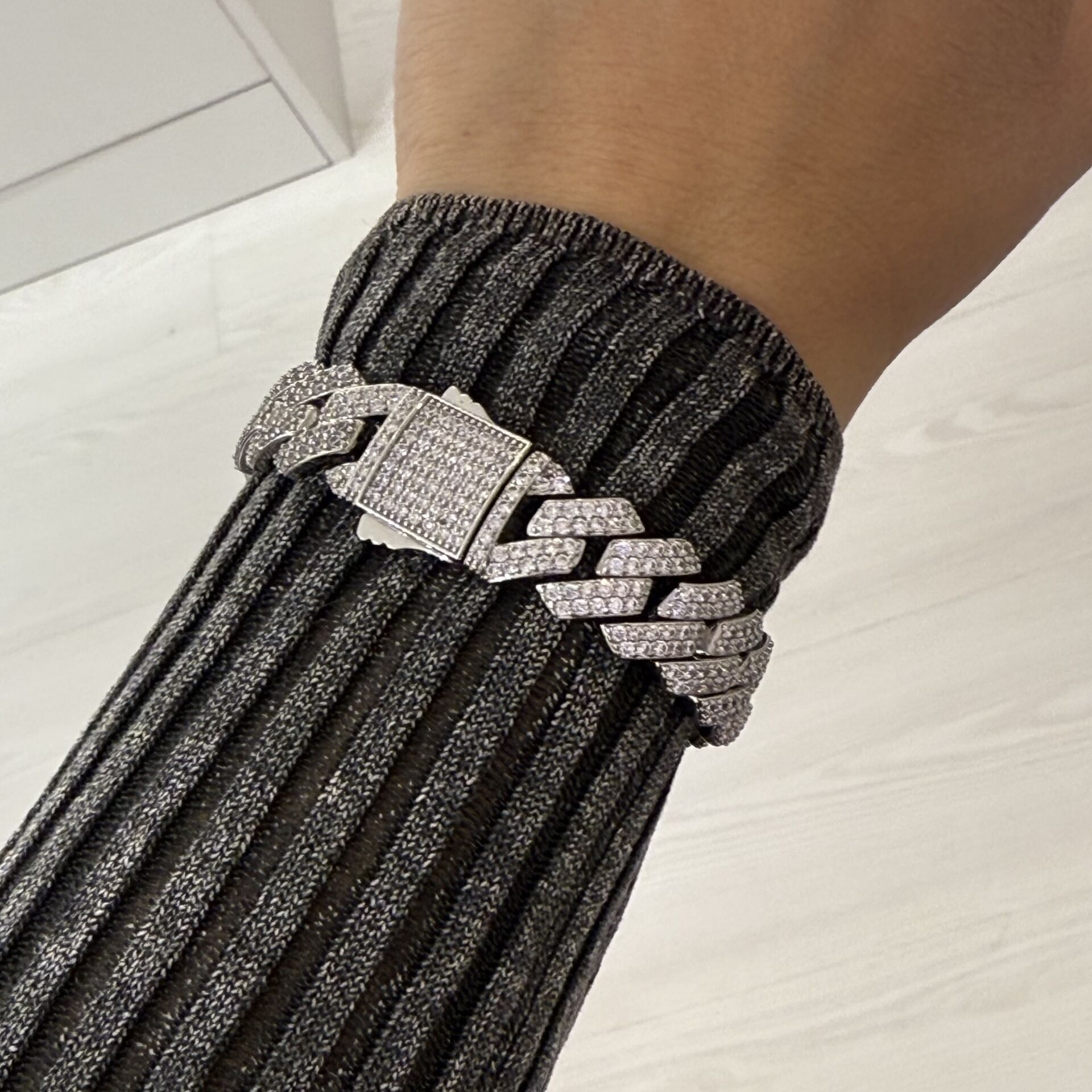 Full Taşlı Gurmet Bileklik