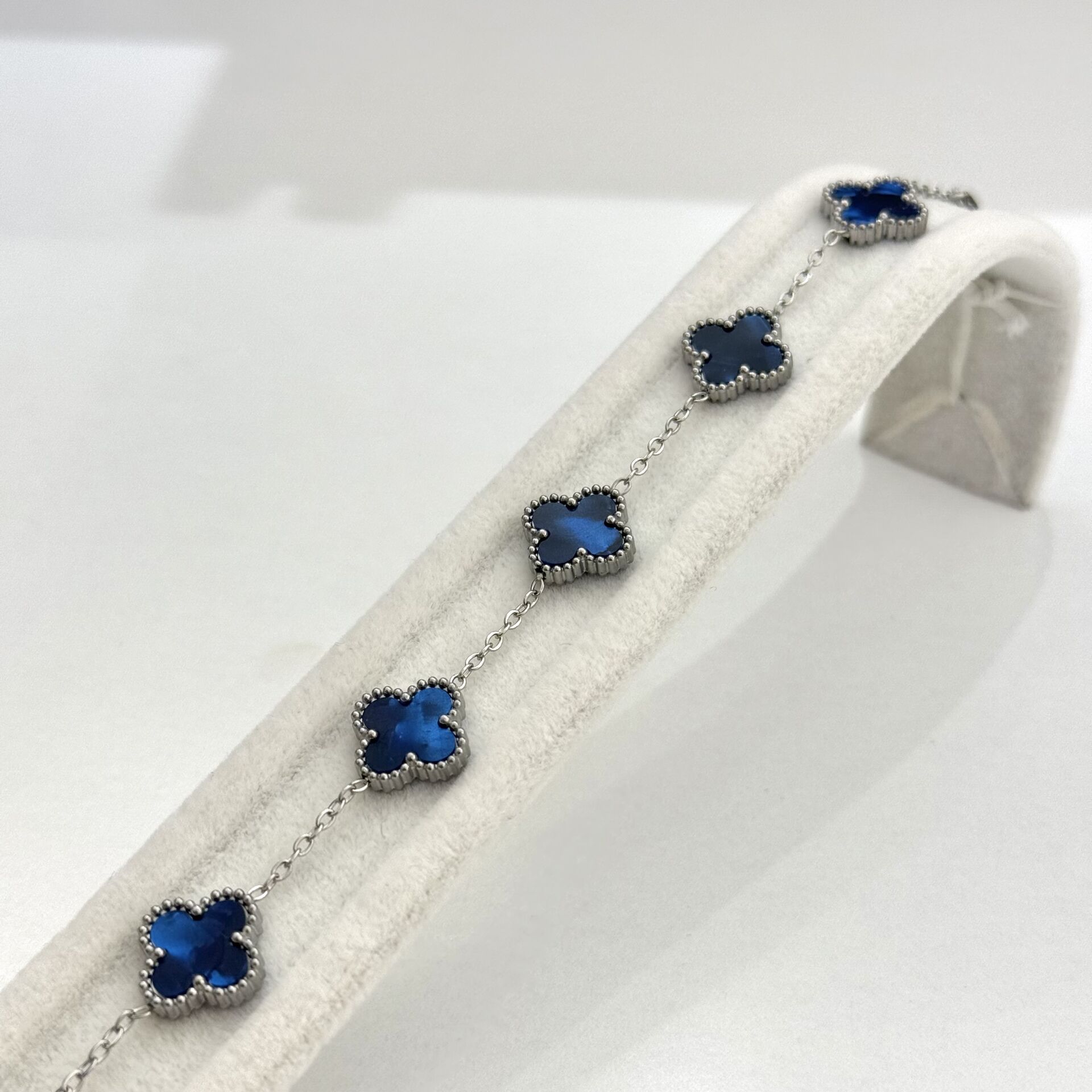 Lacivert Yonca Bileklik