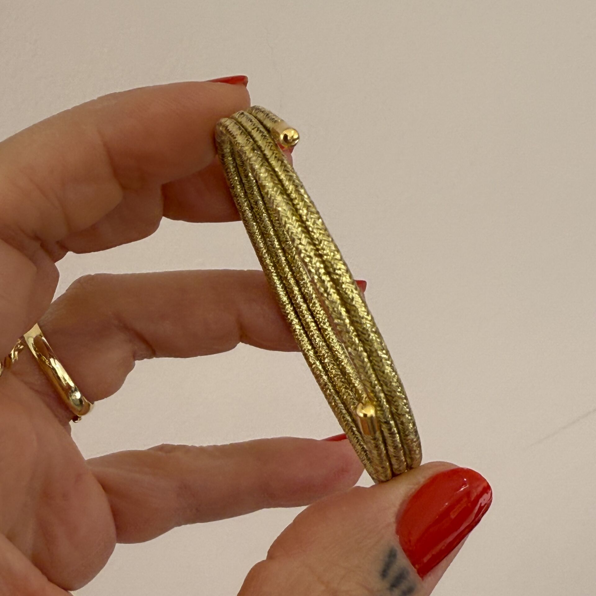 Gold Simli İp Mıknatıslı Lilis Bileklik ve Halhal