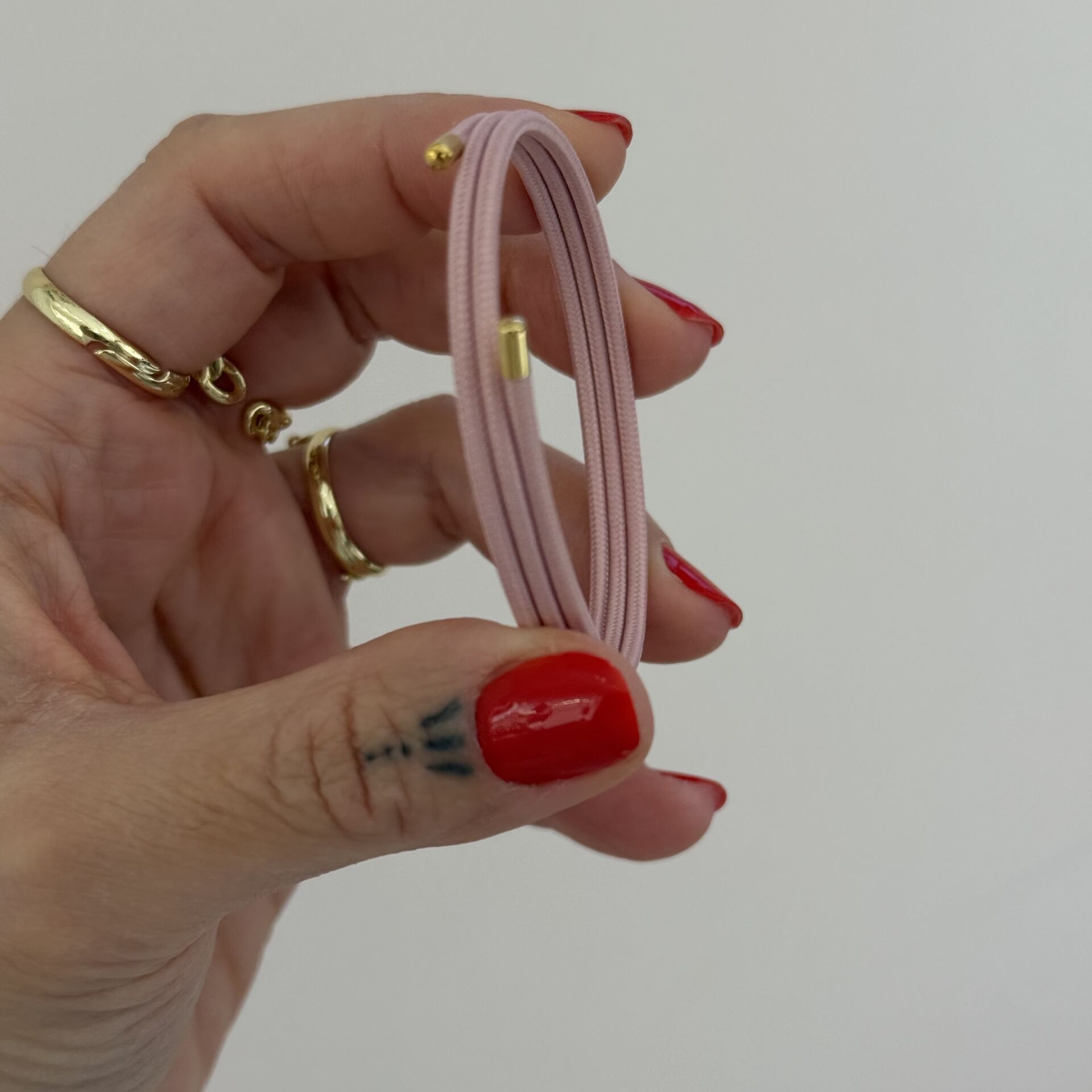 Pembe İpli mıknatıslı Lilis bileklik ve balhal