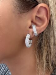 Lilis kıkırdak küpe