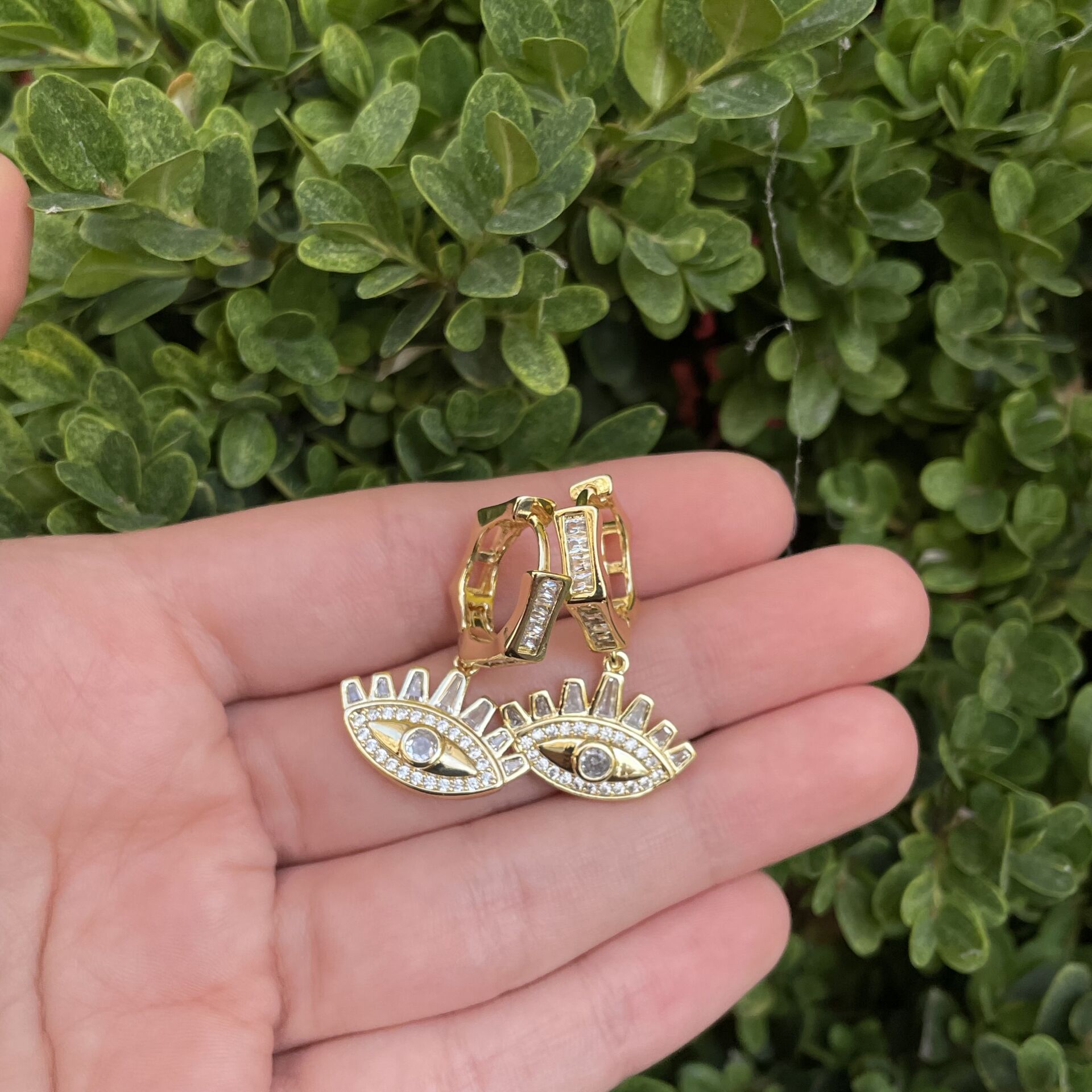 Bianca taşlı küpe