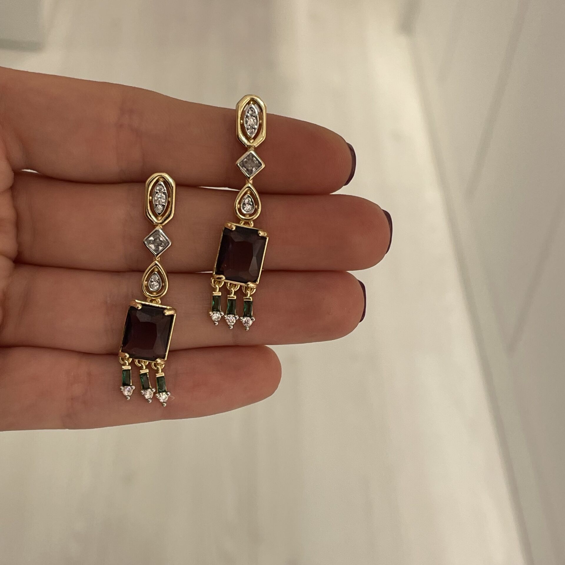 Natalie taşlı küpe