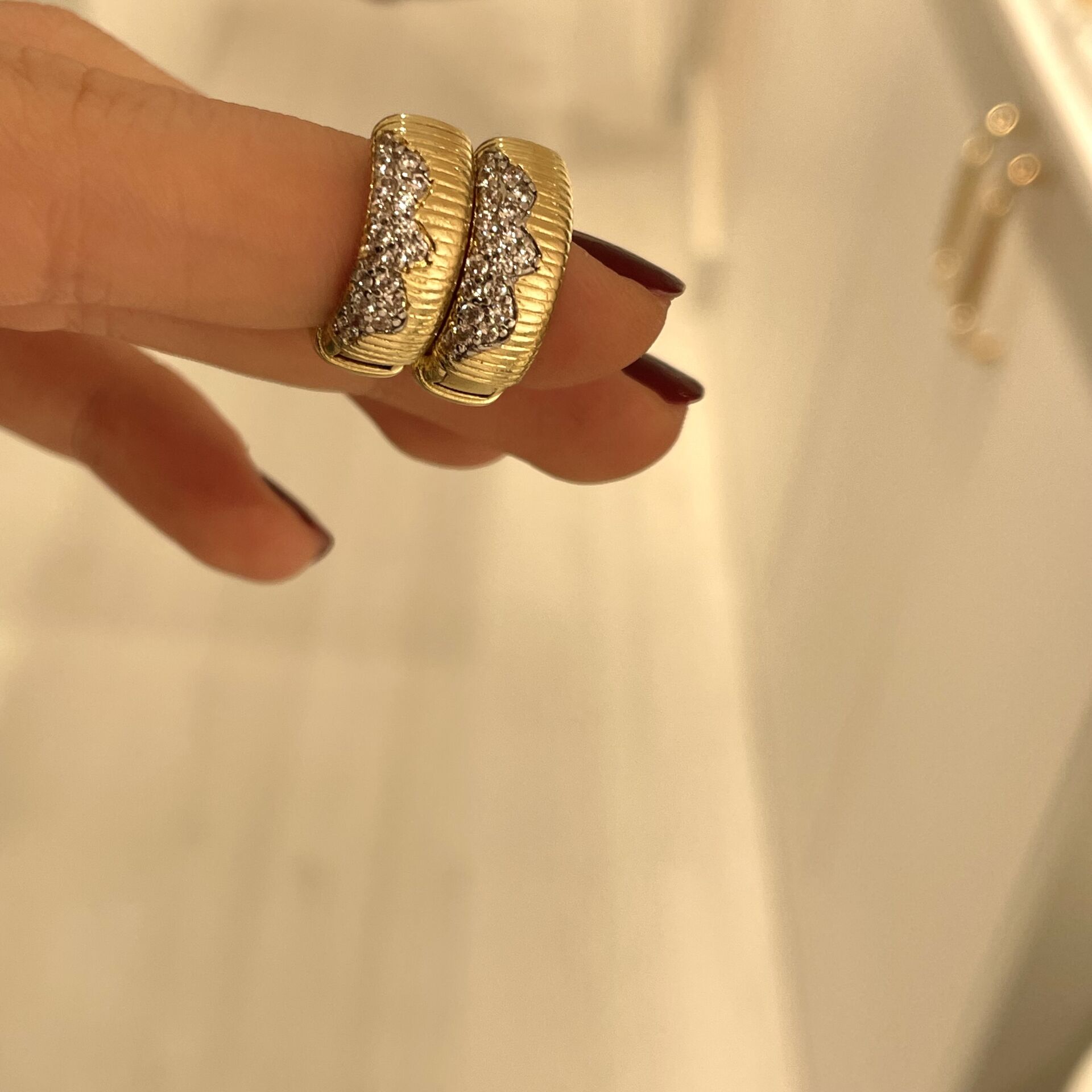 Sophia taşlı küpe