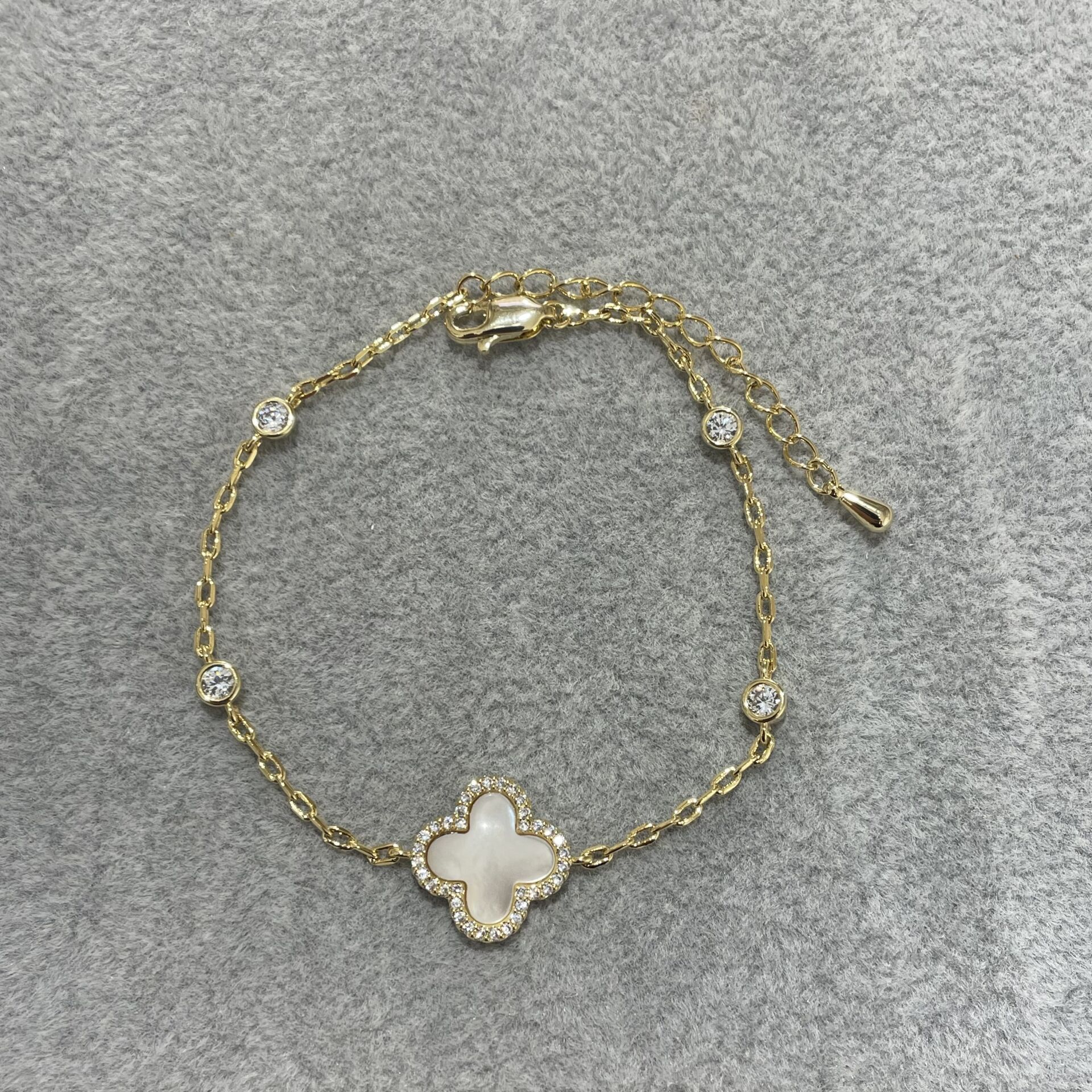 Edith taşlı bileklik