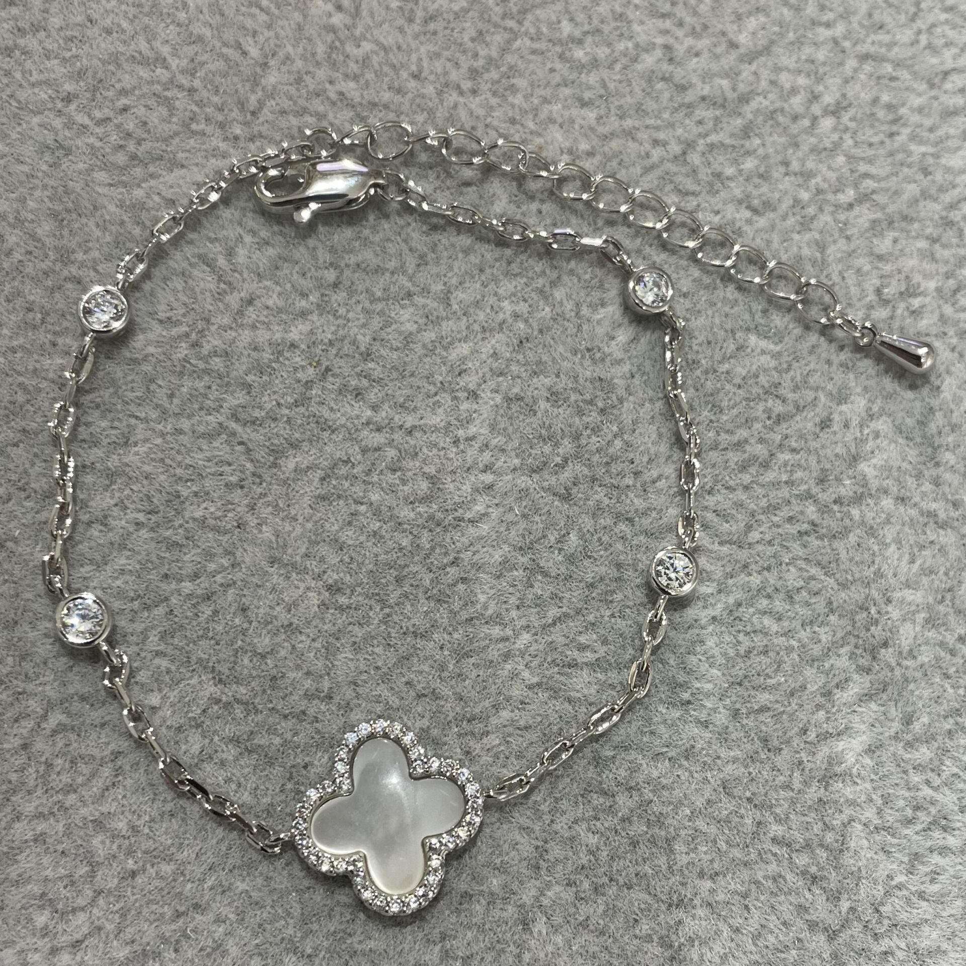 Teresa taşlı bileklik